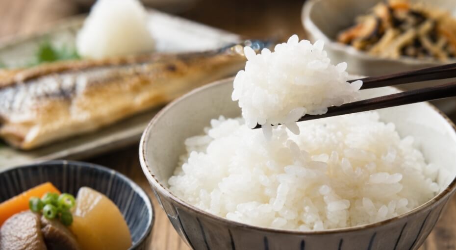 ゆきん子舞のあっさりした味わいと粒立ちをイメージした白ご飯