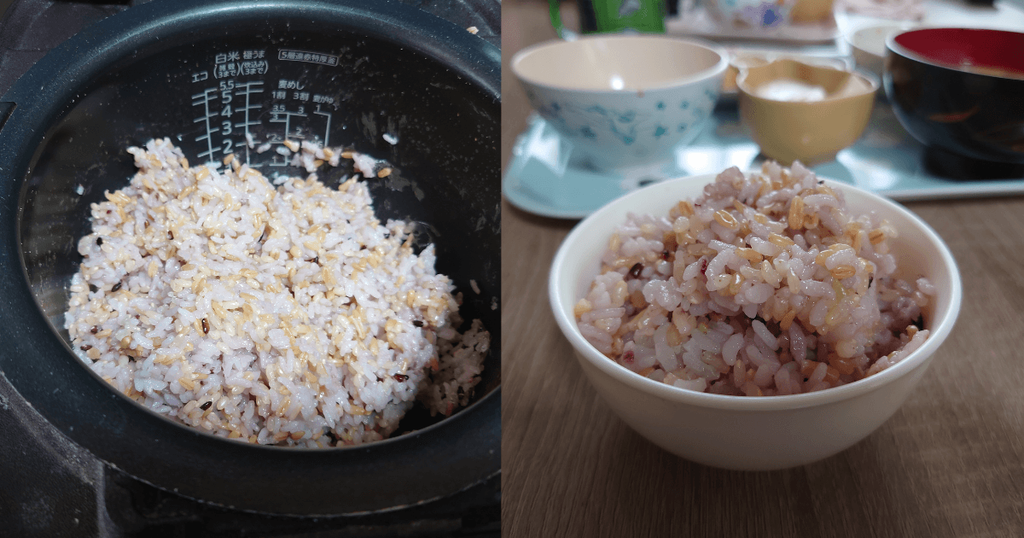 炊飯器で炊き上がったもち玄米入りご飯と茶碗によそった様子